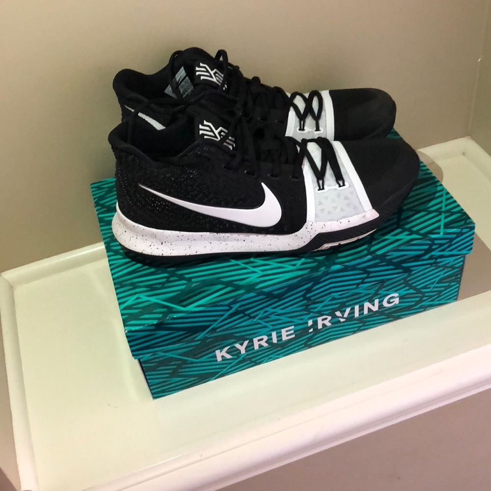 Kyrie 3 Suit and Tie!